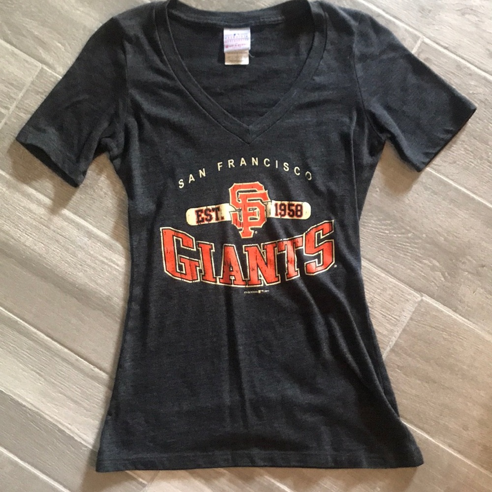 SF Giants shirt