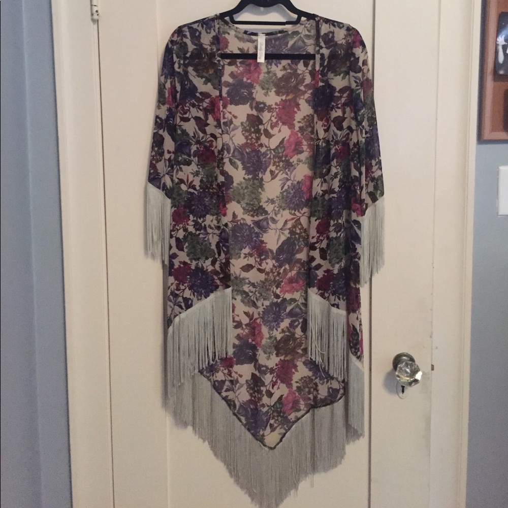 Floral fringe kimono NWOT