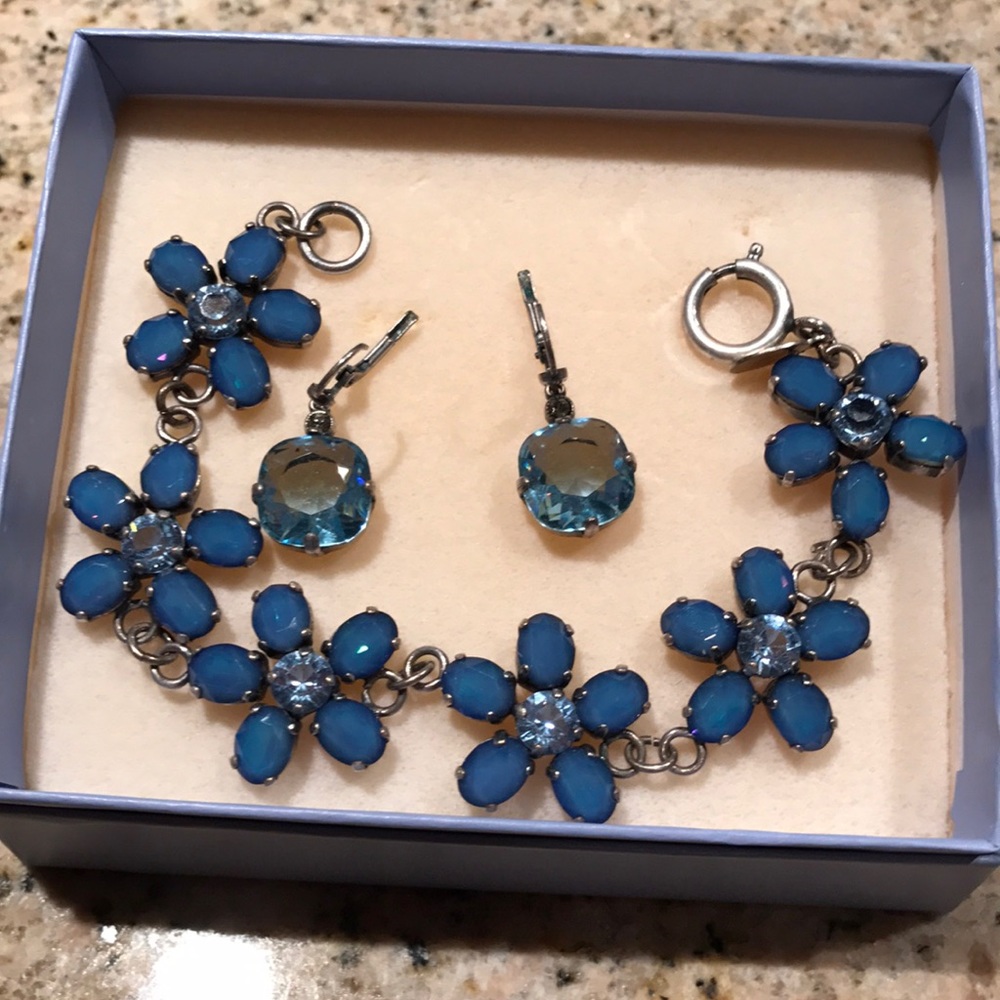 Necklace / earrings blue topaz