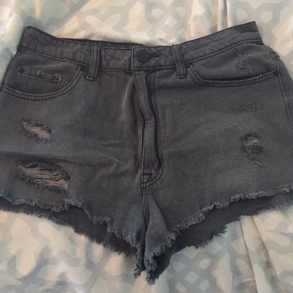 Gently worn Urban Outfitters shorts - Picture 1 of 2