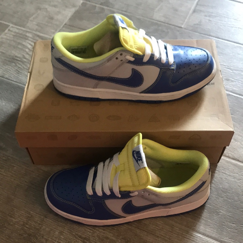Wmns Nike dunk low