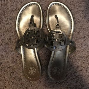 Tory Burch Spark Gold Millers Sz 8