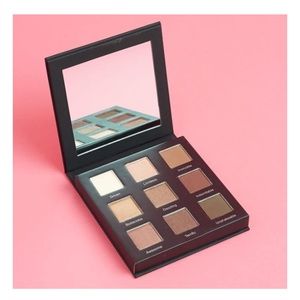 REALHER II eyeshadow palette NEW!!!