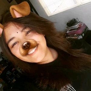 Meet your Posher, Alyssa