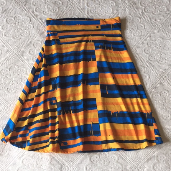 LuLaRoe - Azure Skirt - Picture 1 of 5
