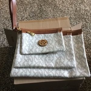 Set of 3 NX XN bags.