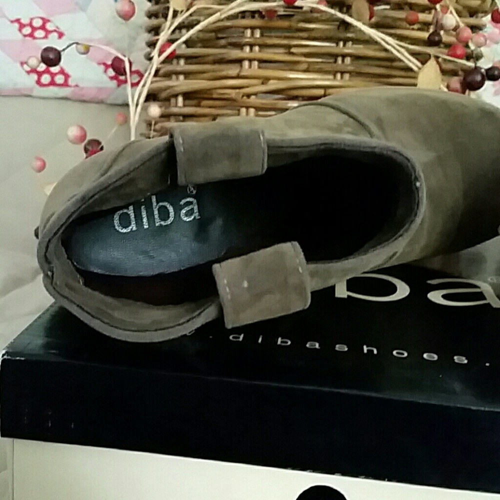 Booties - Picture 5 of 5