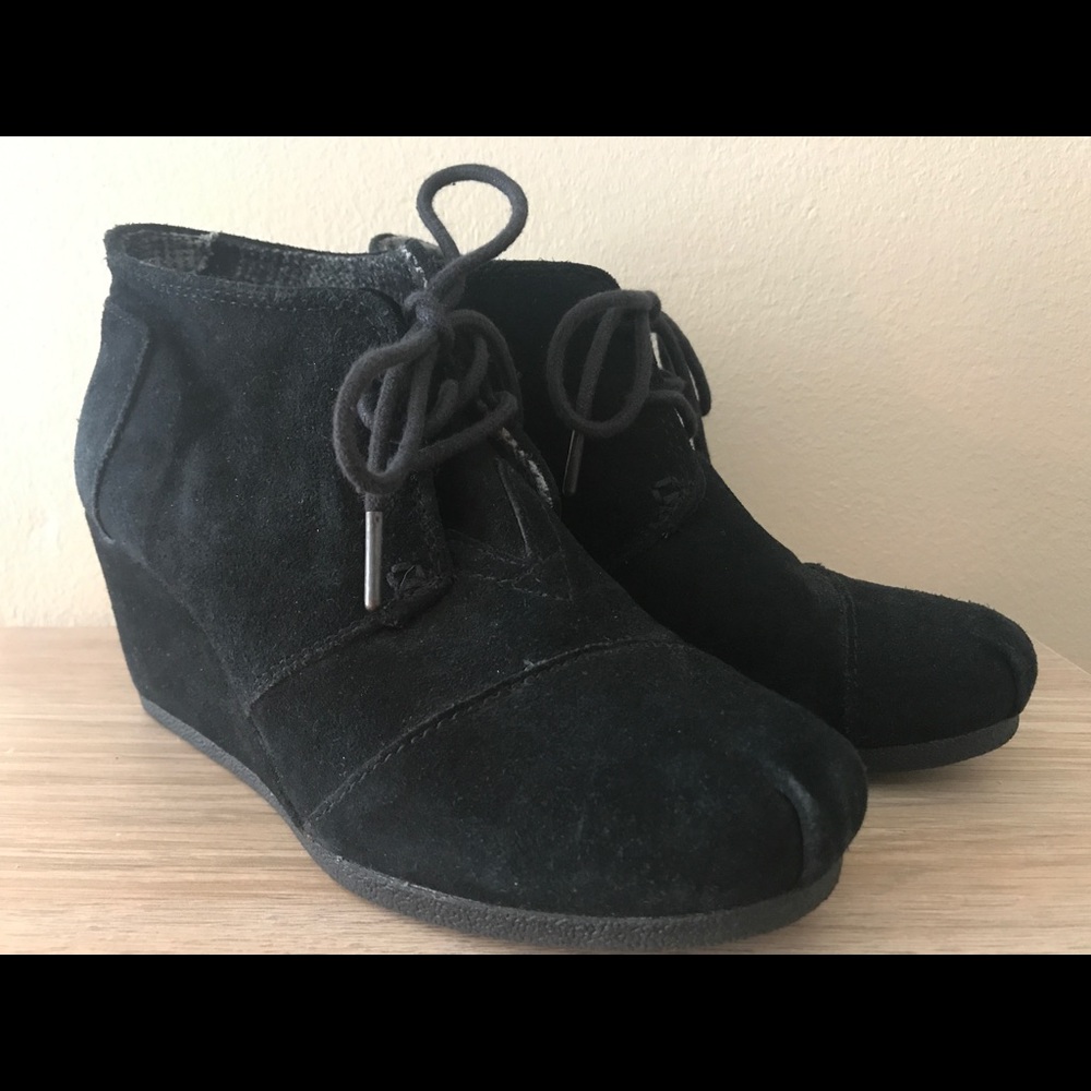 Toms Black Wedges