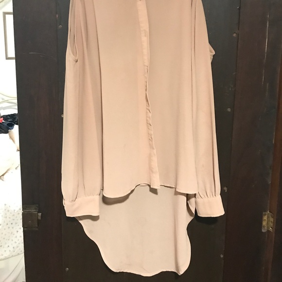 LUSH pale pink open shoulder blouse - Picture 3 of 6