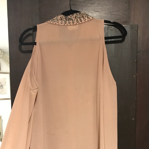 LUSH pale pink open shoulder blouse - Picture 5 of 6