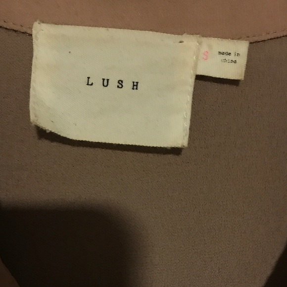LUSH pale pink open shoulder blouse - Picture 6 of 6