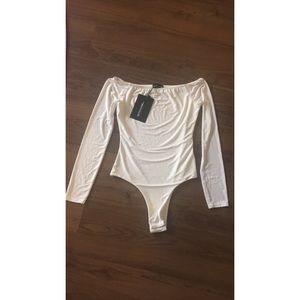 White Off the Shoulders Bodysuit S/M - Tags On!