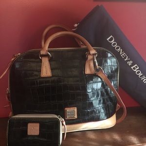 Dooney & Bourke Handbag