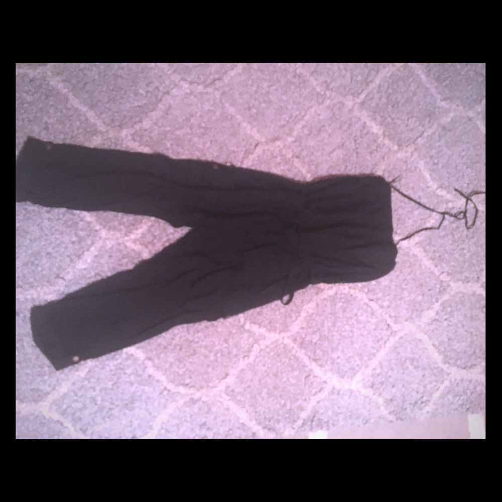 Black, nwt, crop halter jumpsuit with side pockets