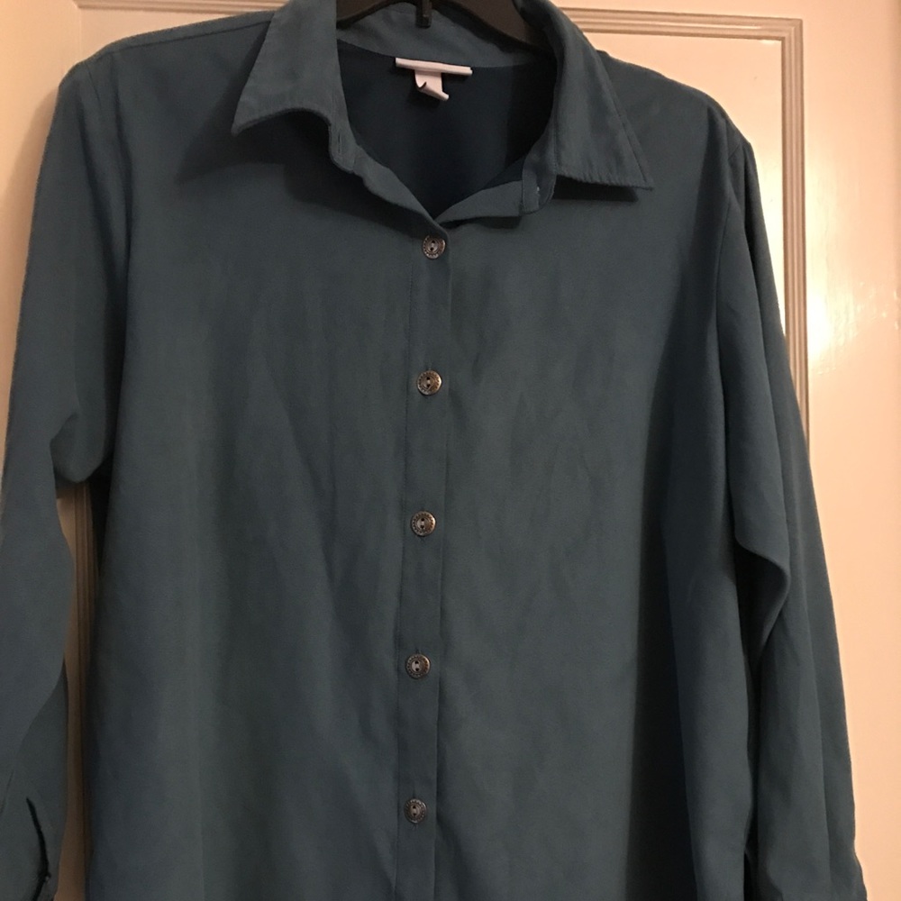 Light blue soft blouse!   Size 22/24