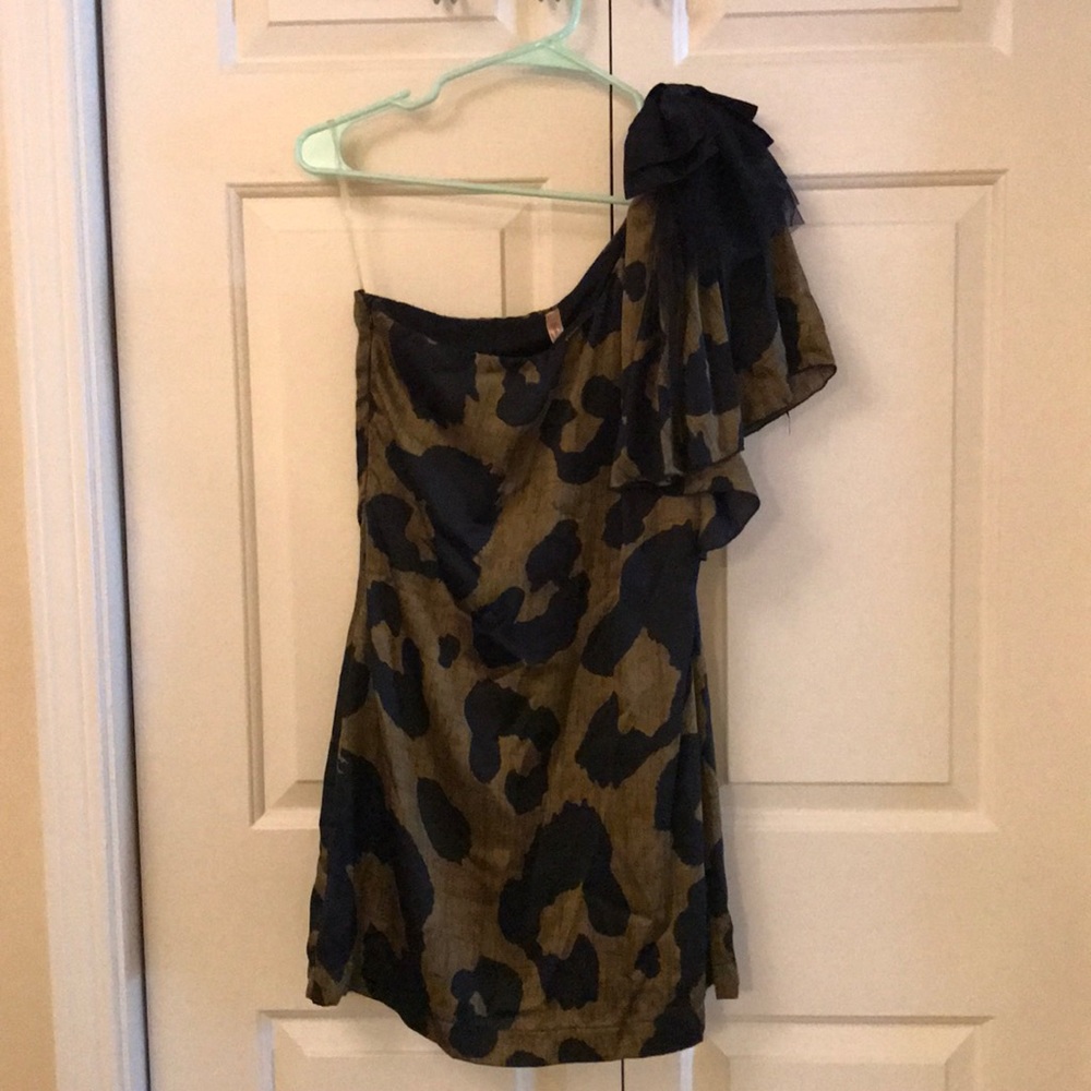 One shoulder leopard print mini dress