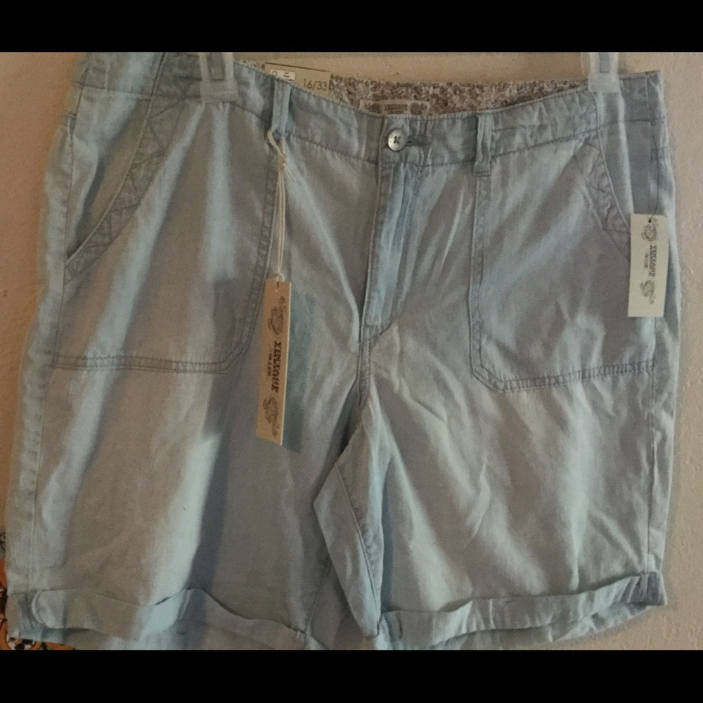 Women shorts