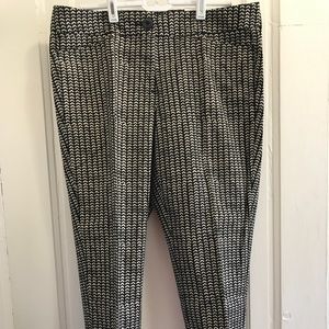 Banana Republic patterned, cropped pant