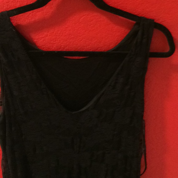 Black dress - Picture 3 of 3