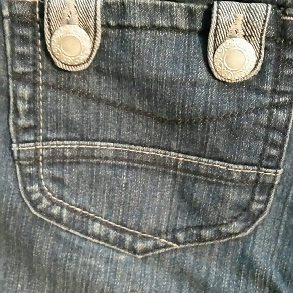 Baccini Jeans with Button Embellishment - Picture 4 of 4