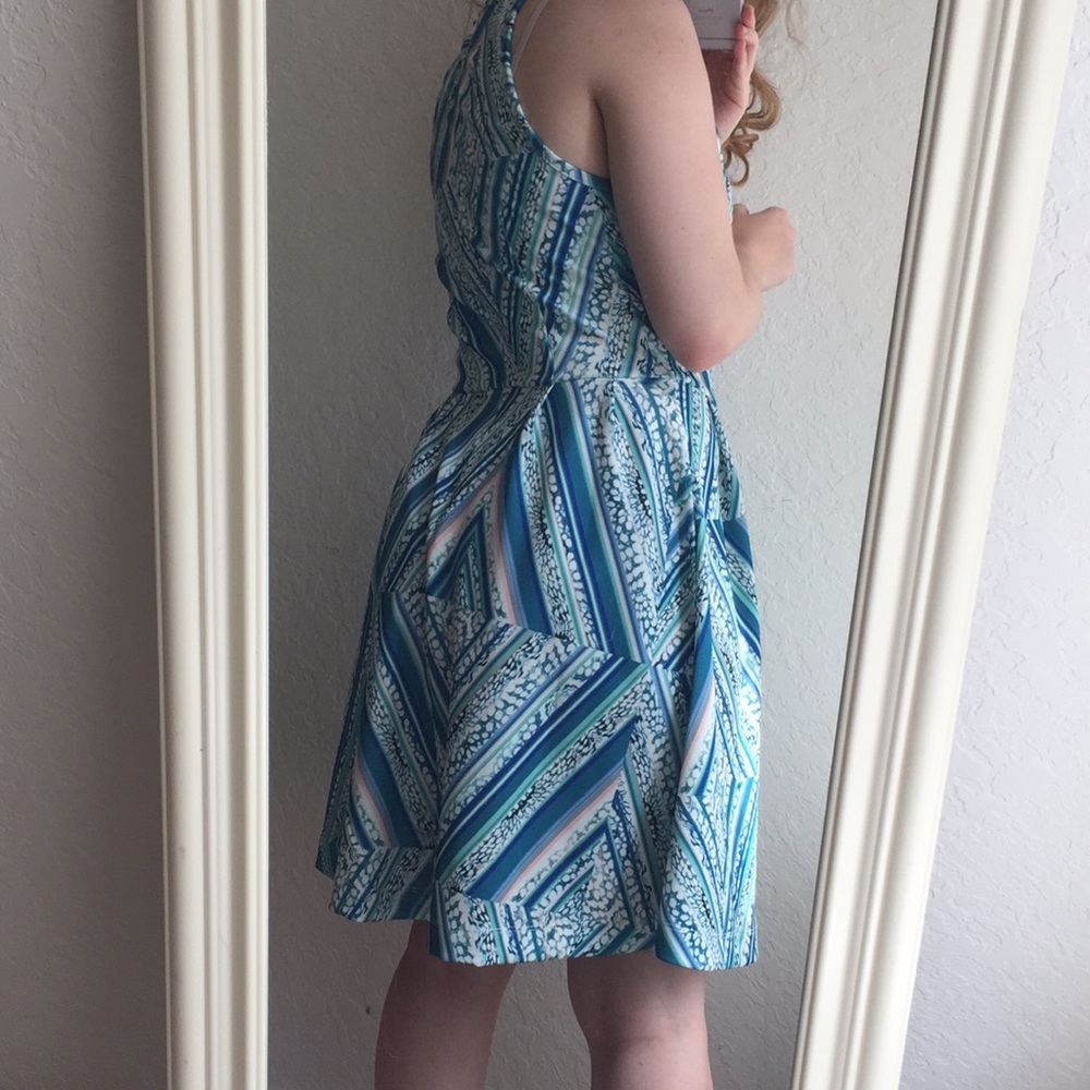 Wassio Geometric Dress!!! Blue and White Midi - Picture 4 of 8