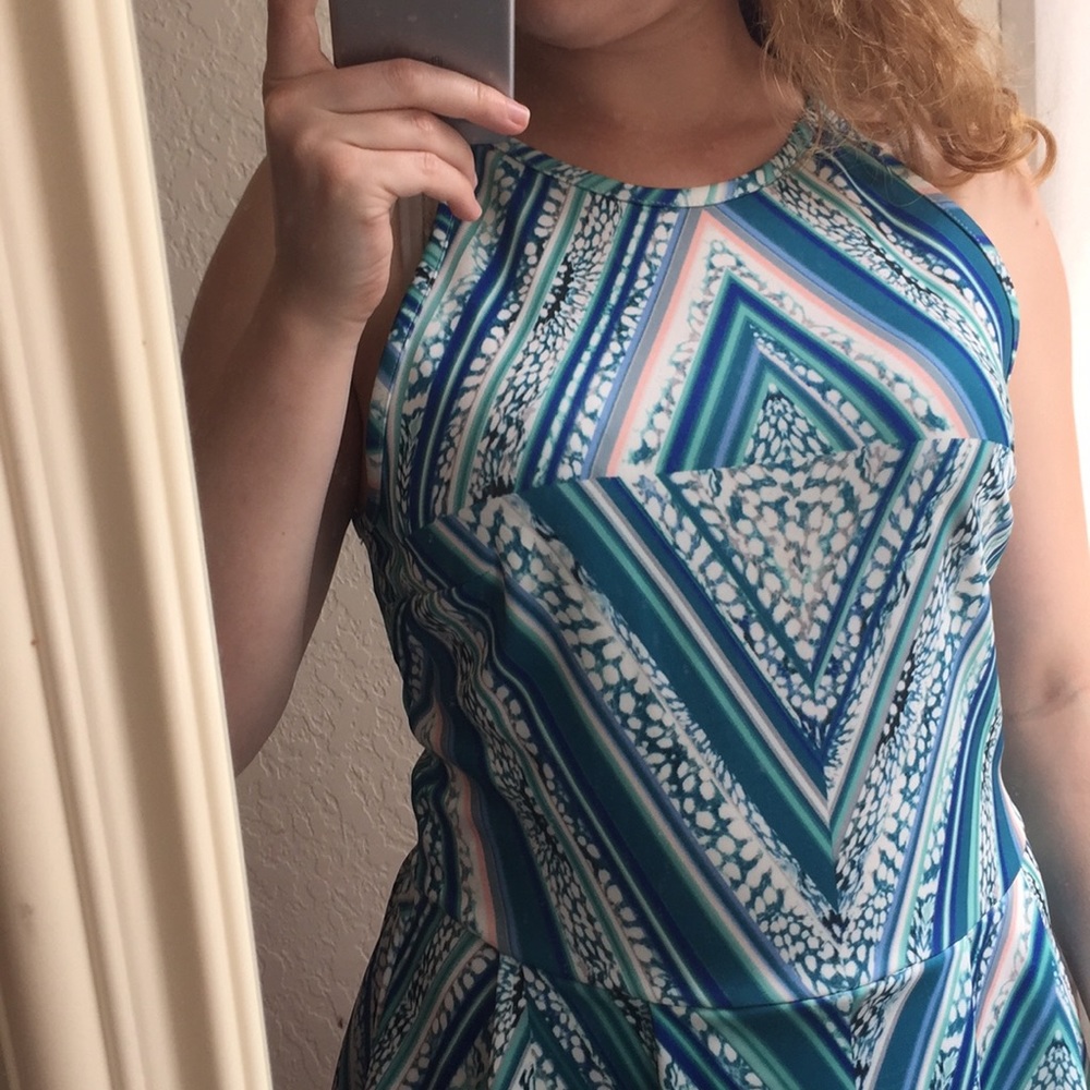 Wassio Geometric Dress!!! Blue and White Midi - Picture 5 of 8