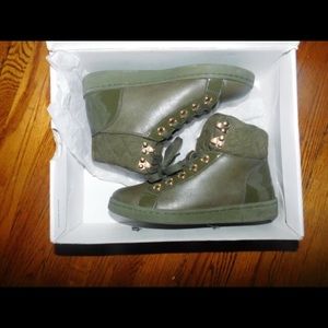 ALDO Army Green Sneakers 💚