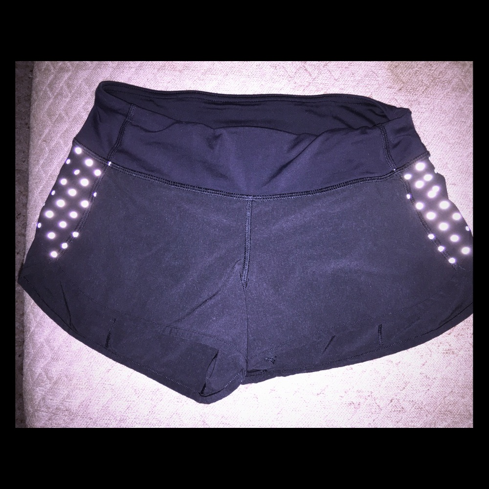 Lulu lemon black with white polka dot runner short