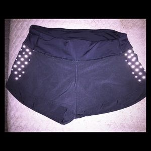 Lulu lemon black with white polka dot runner short