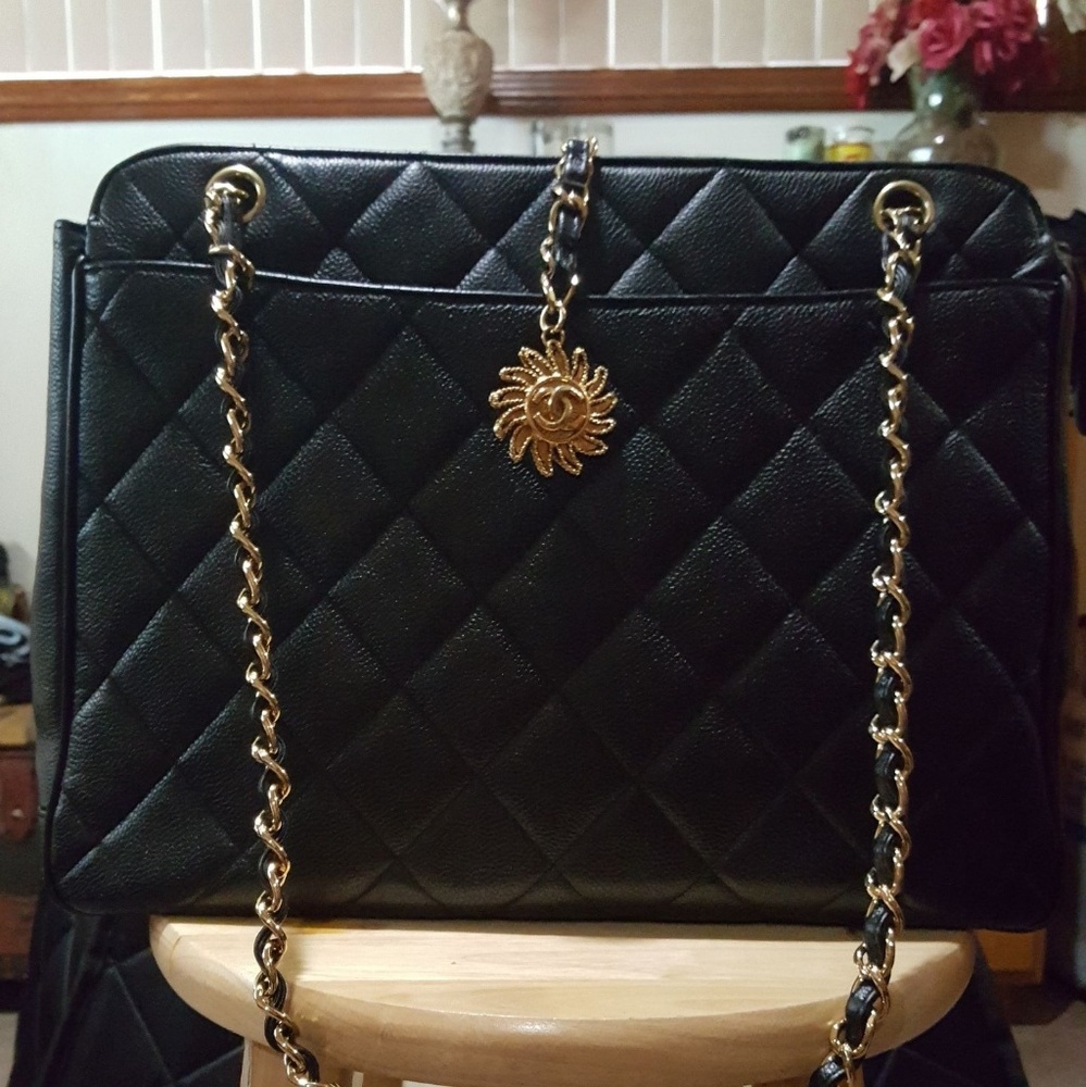 Chanel shoulder bag