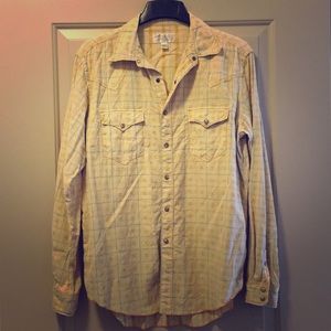 LG. Yellow shirt. Ryan Michael.