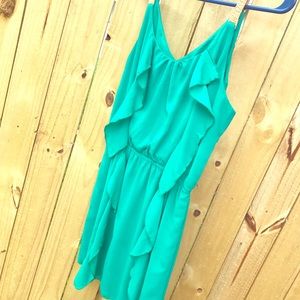 Fun green dress💚💚