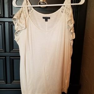 American eagle cold shoulder top