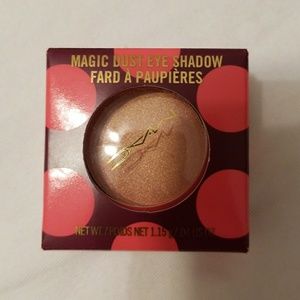 MAC eyeshadow