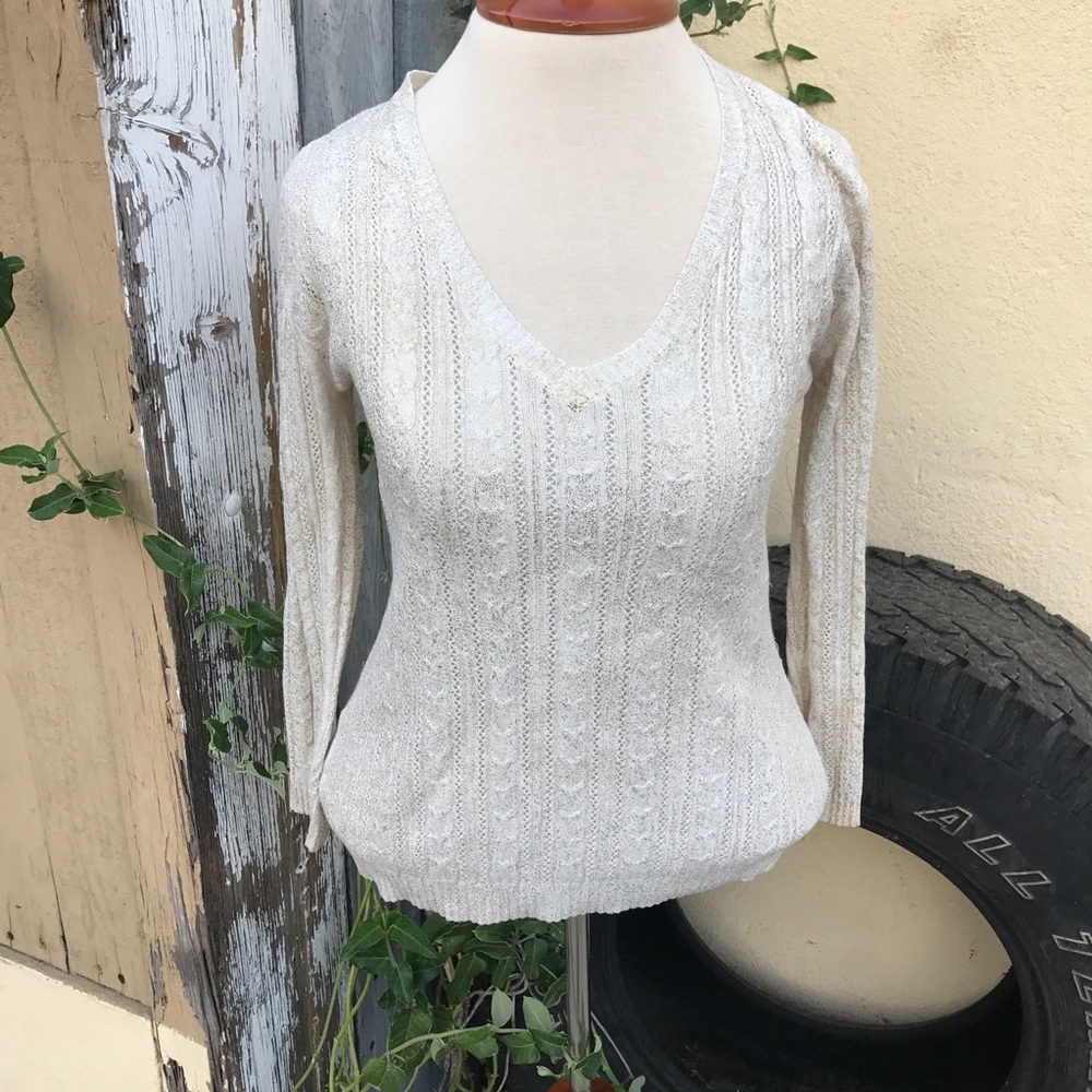 BCBG v neck sweater blouse