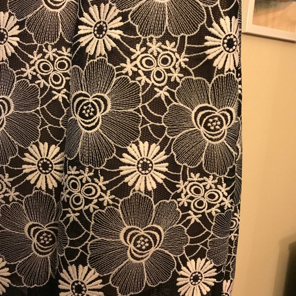 On Sale!!! Never worn Badgley Mischka dress! ❤️ - Picture 3 of 5