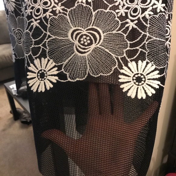 On Sale!!! Never worn Badgley Mischka dress! ❤️ - Picture 4 of 5