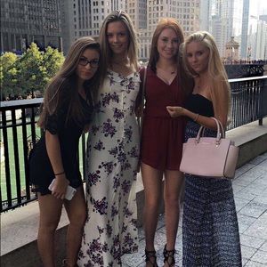 Meet your Posher, Alyssa