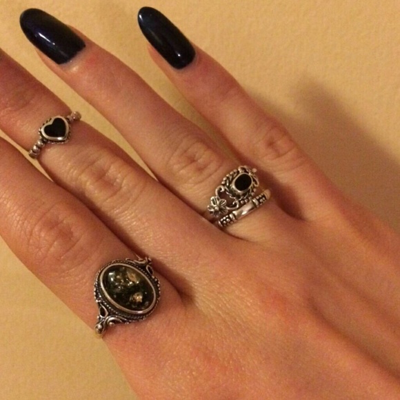 Baltic Sea Green Amber Sterling Ring - Picture 3 of 5