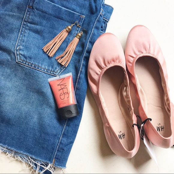 H&M Shoes - Satin ballerina flats