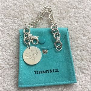 Tiffany & Co. Return to Tiffany Round Tag Bracelet