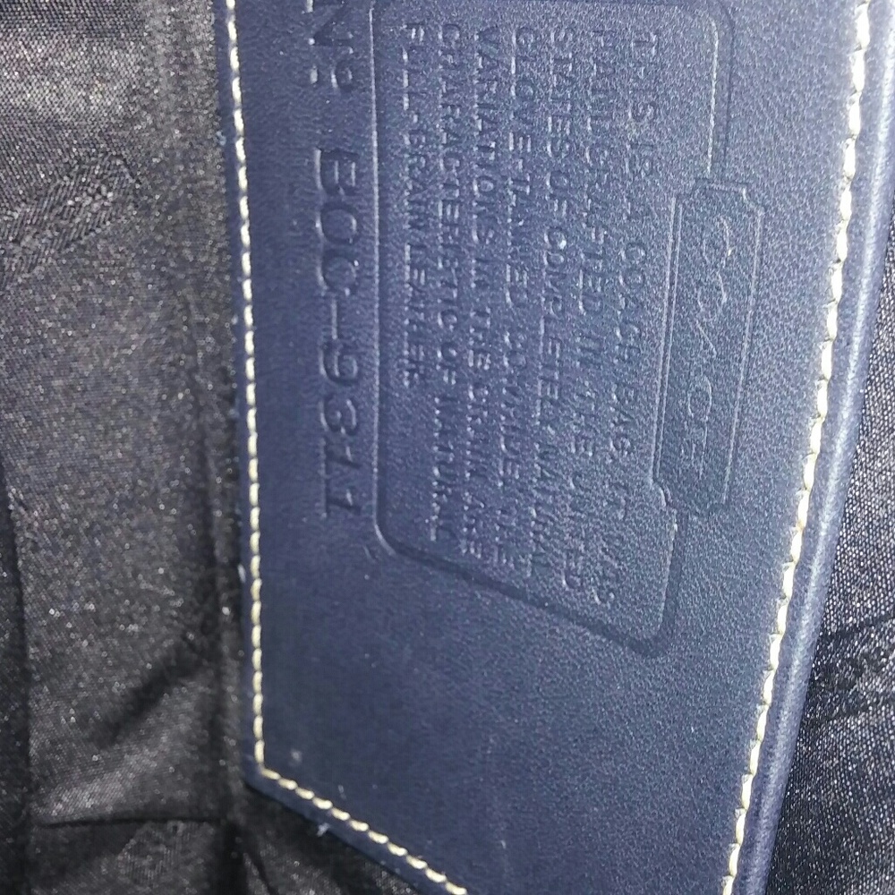 Coach purse - Picture 3 of 4