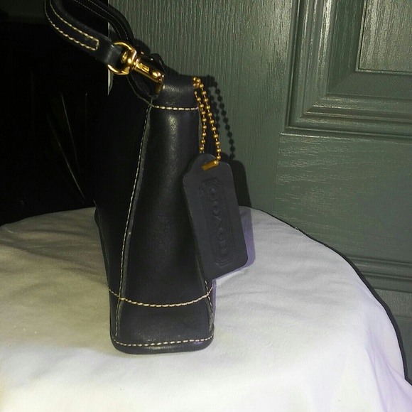 Coach purse - Picture 2 of 4