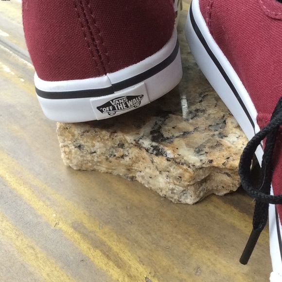 Vans Sneakers - Picture 4 of 6