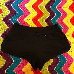 🍋Lululemon🍋 Black drawstring shorts! Size 8!