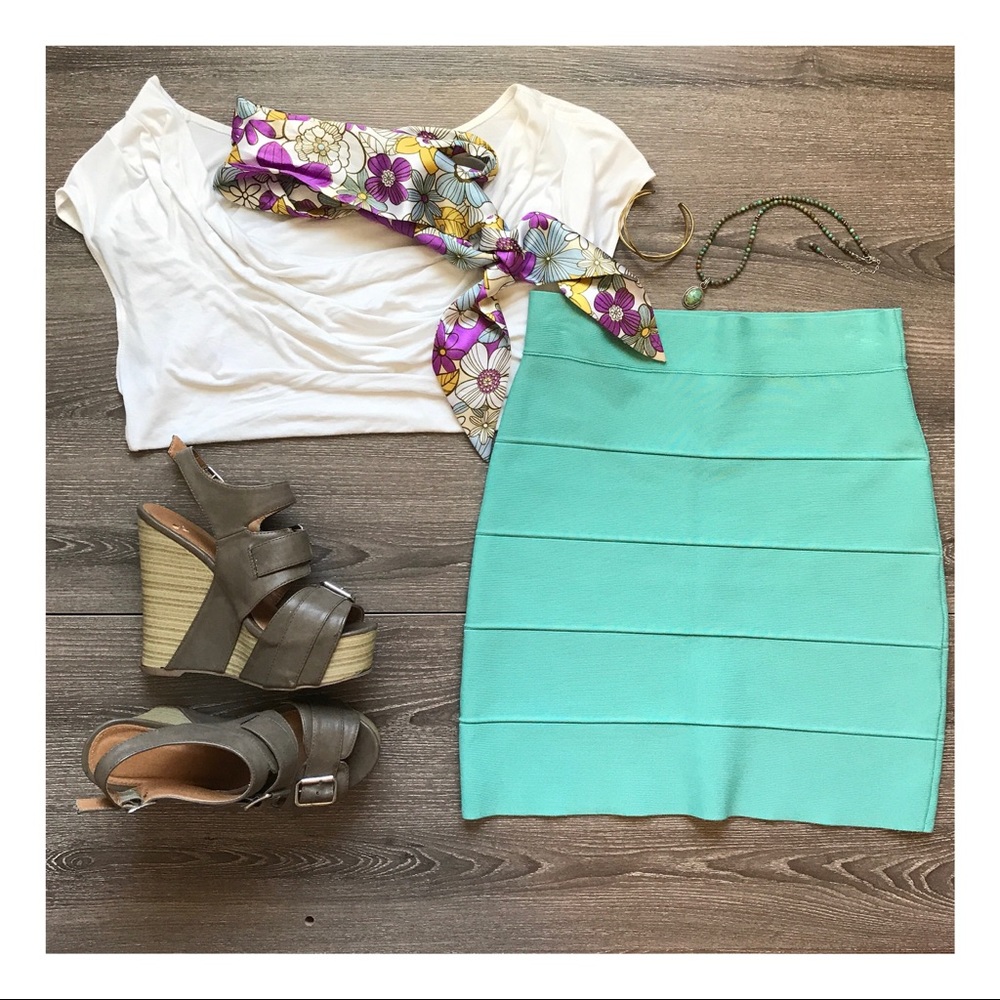 BCBGMaxAzria Bandage Mini Skirt