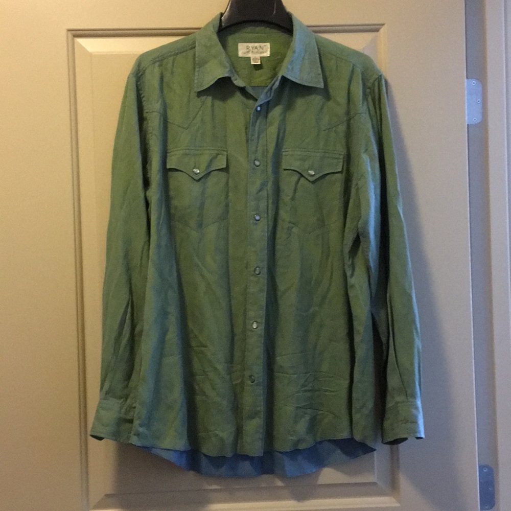 LG. Green/blue long sleeve shirt. Ryan Michael.