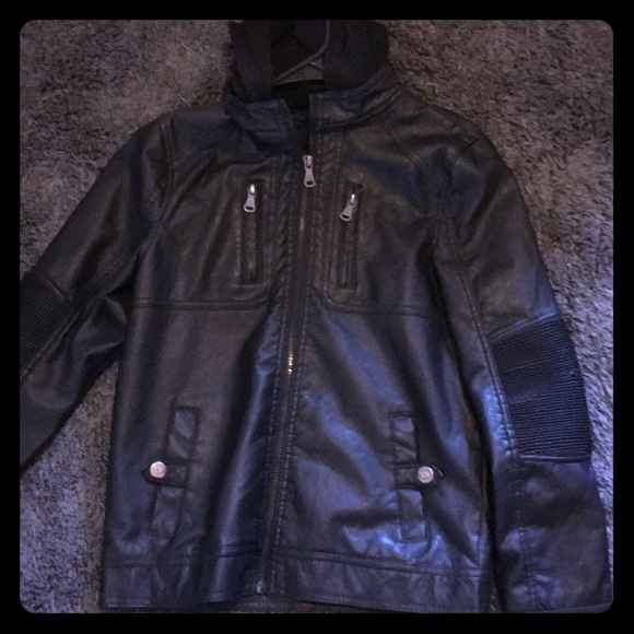 Leather jacket - Picture 1 of 2