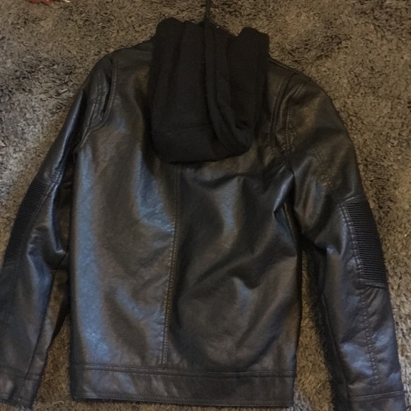 Leather jacket - Picture 2 of 2