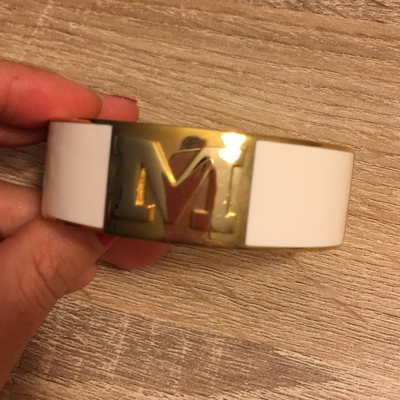 C Wonder M Bracelet - Picture 2 of 5